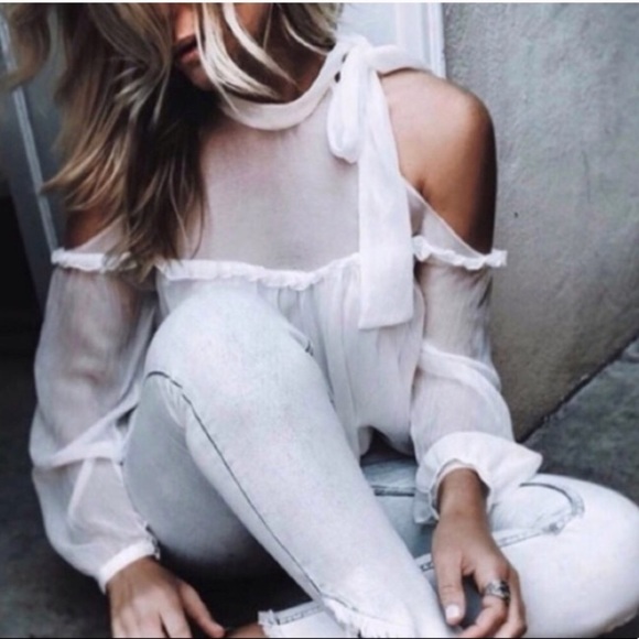 Delilah Wear Tops - SUMMER  Chiffon. White women’s top